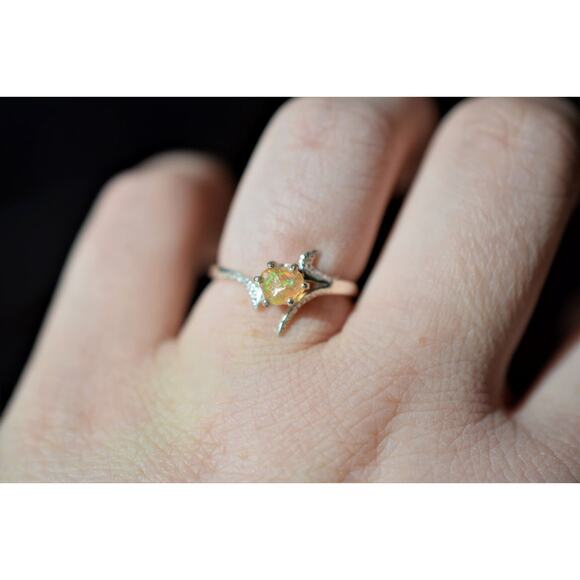 Raw Stone Opal Ring Rough Opal Engagement Ring Natural Opal Jewelry Single Stone - Picture 7 of 9